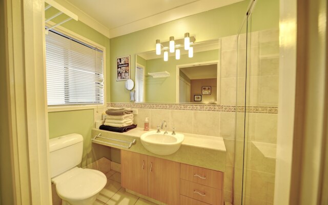 Anaheim Holiday Houses