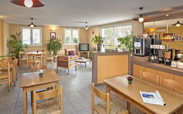 Brit Hotel Essentiel Millau