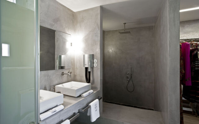 Athermigo Boutique Estate