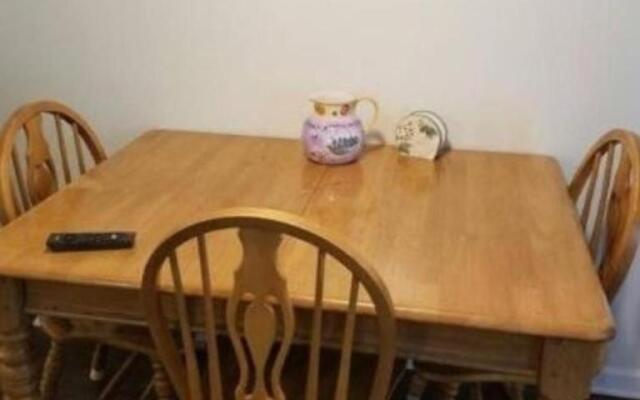 Cheap East Knoxville Basement Studio