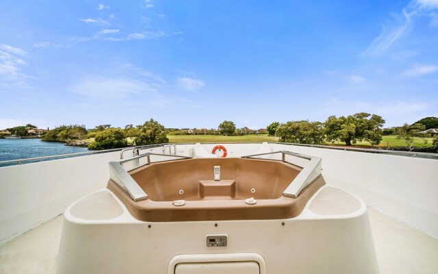 Coomera Houseboats Gold Coast