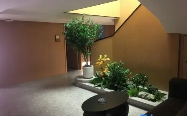 Shunke Hotel