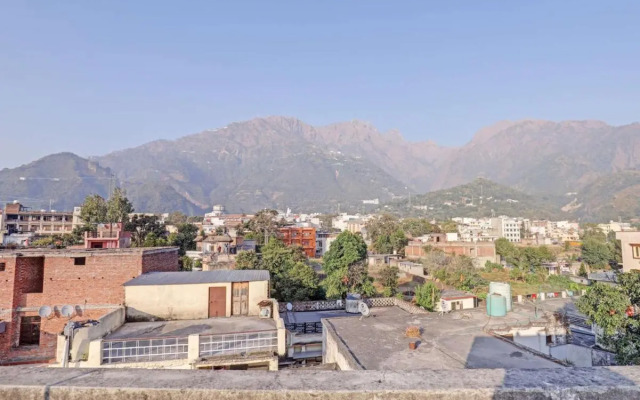 OYO 84081 Hotel Suhani Katra