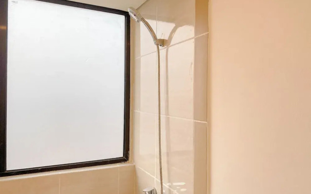 Cozy And Modern 2Br At Meikarta Apartment