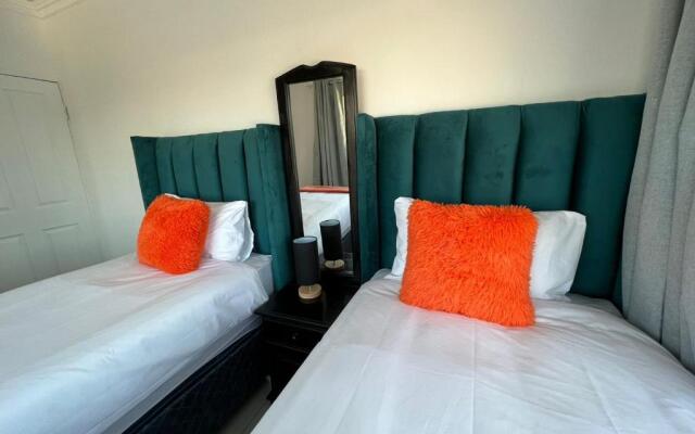 Safi Elegant Holiday Suite 5