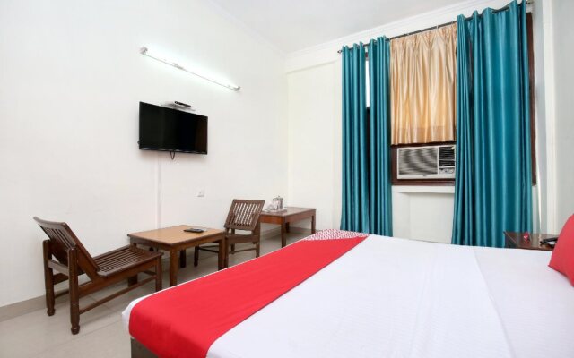 OYO 14324 Hotel towns pride