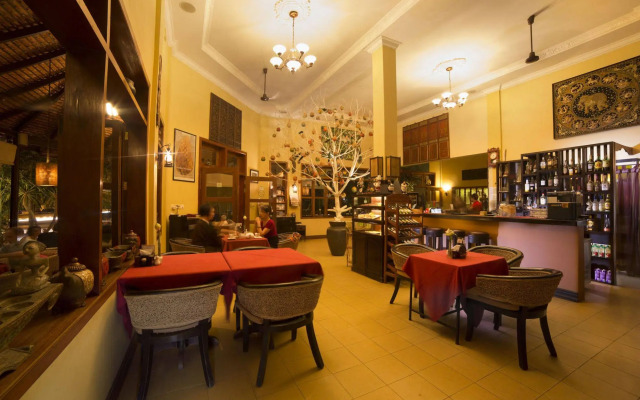 Anise Hotel & Restaurant