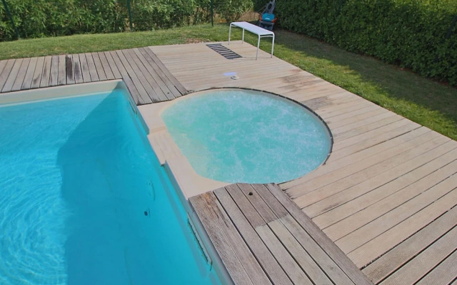 Belvilla by OYO Cottage in Montelabbate With Pool