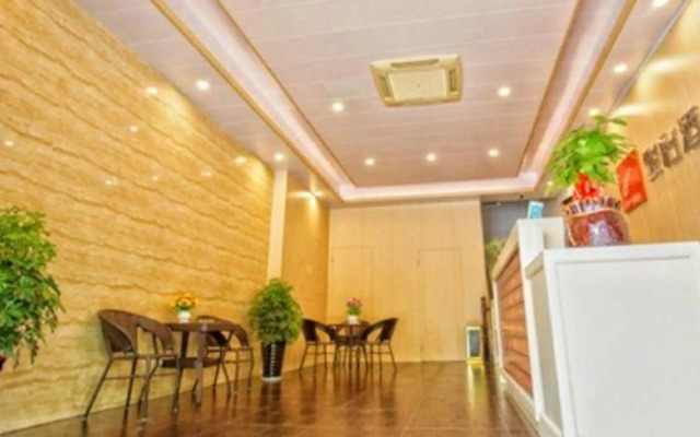 Junyi Hotel (Huangshan Tunxi Old Street)