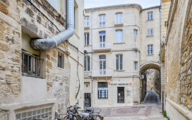 Bright studio near the Popes Palace in Avignon - Welkeys