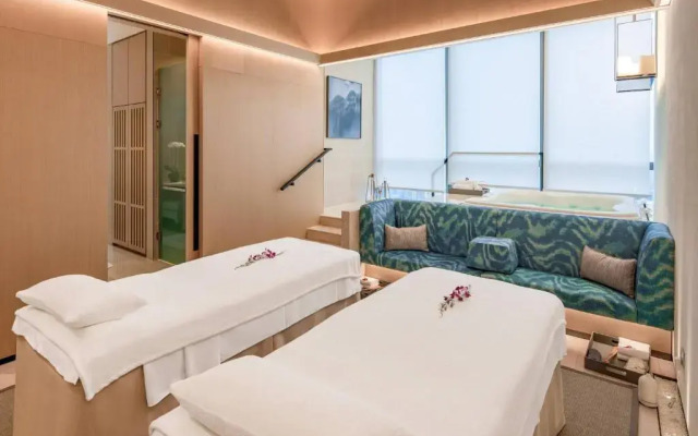 Renaissance Shenzhen Bay Hotel