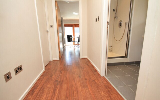 Forbes Street Suite 5 Star