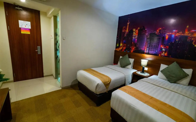 Miyana Hotel