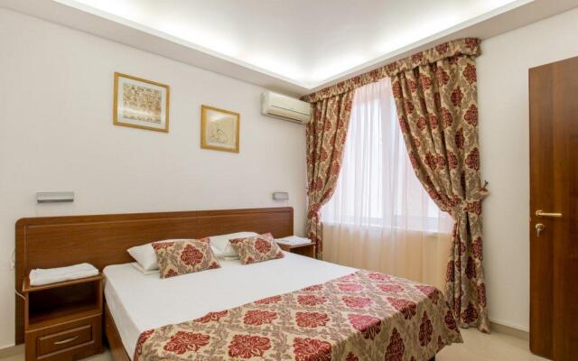 Mini hotel Tristar