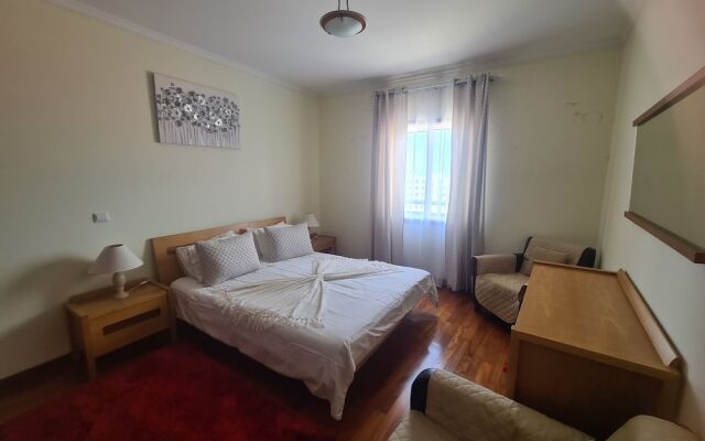 Oliveira's Atlantic View - 2 bed apt Sleeps 6