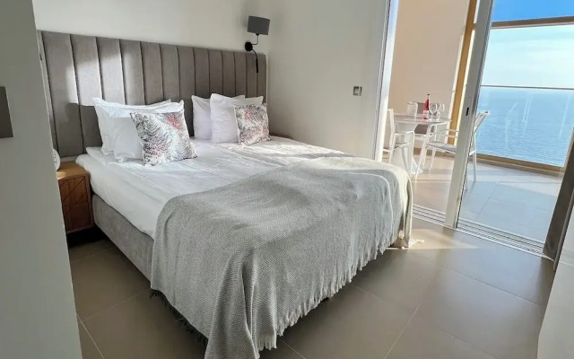 Intempo up to 6 by Leo Apartments