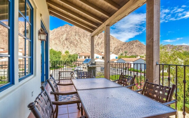 Classic 3 Bedrooms C48 by RedAwning