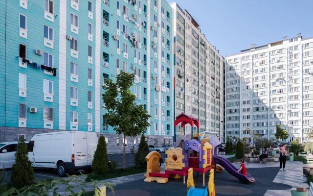 Bright apartment on 13th floor