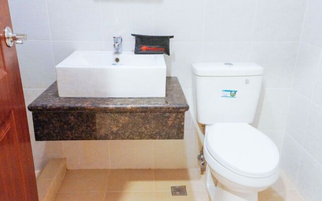Reddoorz Premium @ the Trillium Residences