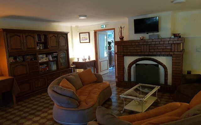 Hôtel Restaurant Le Lachens