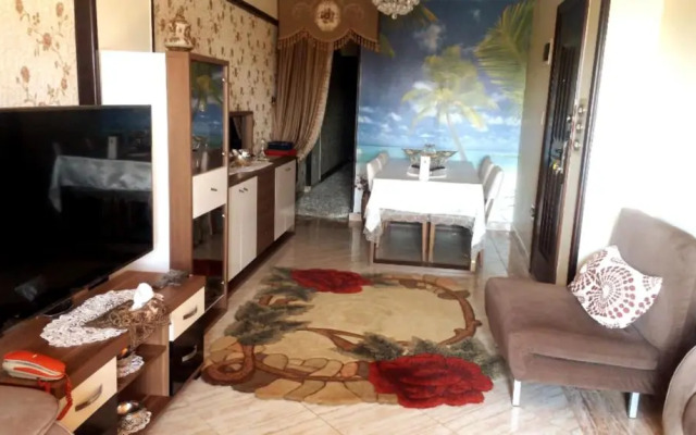 Private Room In Apartment with Sea View