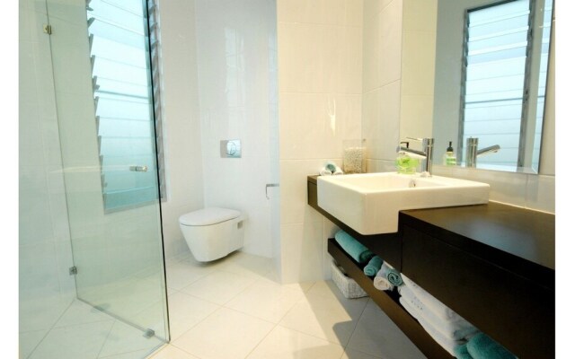 Horizons - Airlie Beach