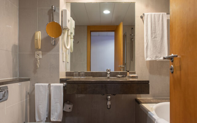 SANA Sesimbra Hotel