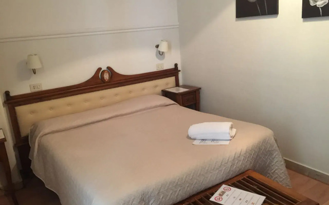 La Collegiata Guest House