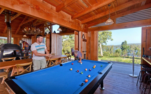Bruny Island Lodge