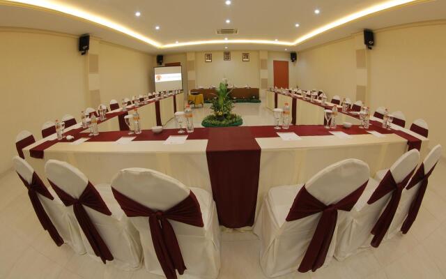 Puri Indah Hotel