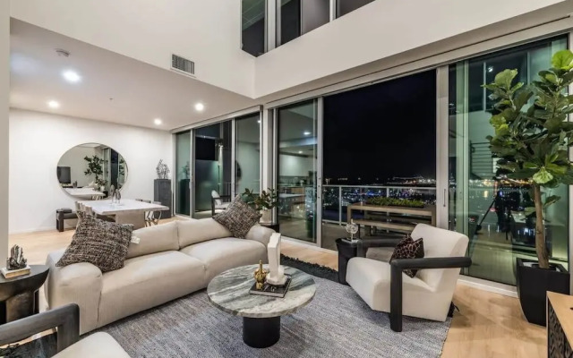 @ Marbella Lane - Luxurious 3BR Penthouse