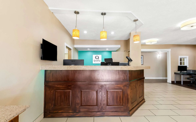 Quality Inn and Suites Springfield Southwest near I-72