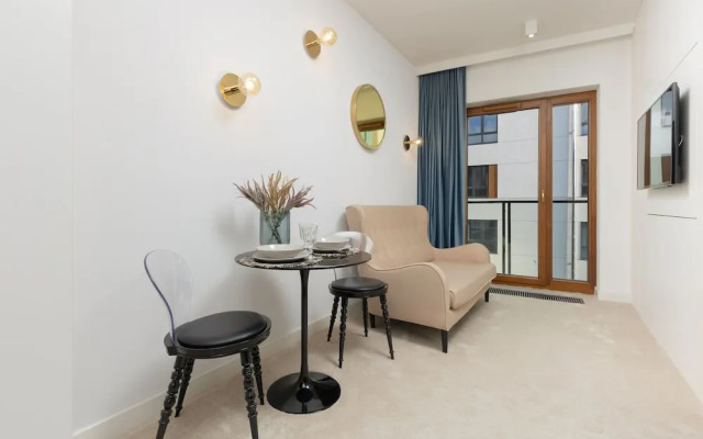 Apartments Warsaw Pawia by Renters