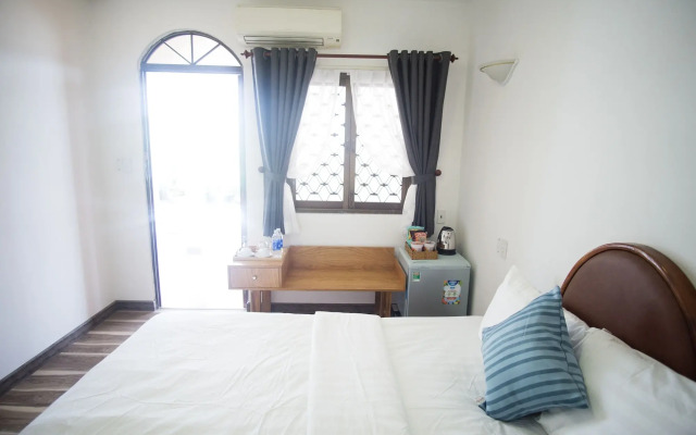 Cuu Kim Son Hotel