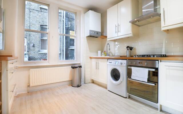 North London Spacious 2 Bedroom Apartment