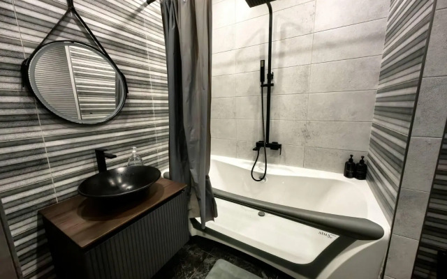 Апартаменты на улице 60 лет Октября 12А к2