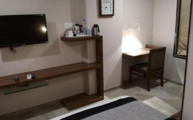 Hotel Amit Park International