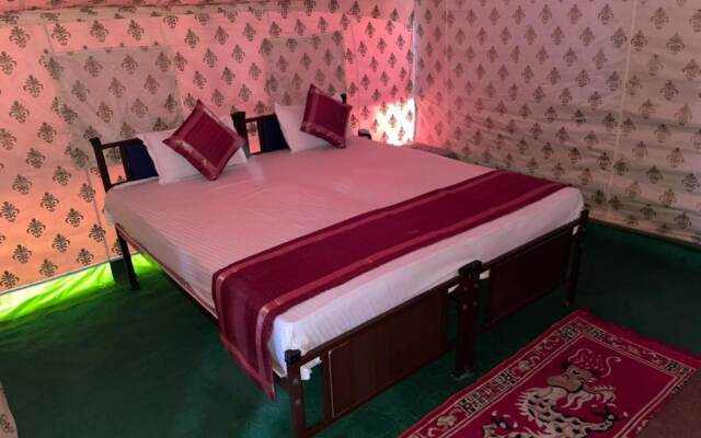 Hotel Nubra Delight and Camps