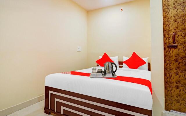OYO 70302 Aayush Stay Inn