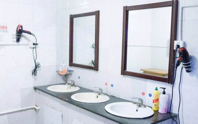 Beijing Leo Courtyard - Hostel