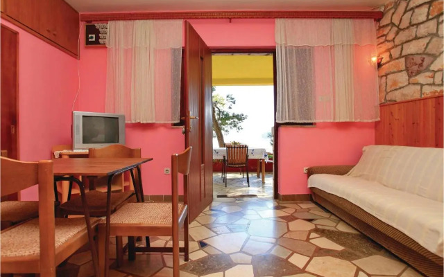 Holiday home Prigradica bb
