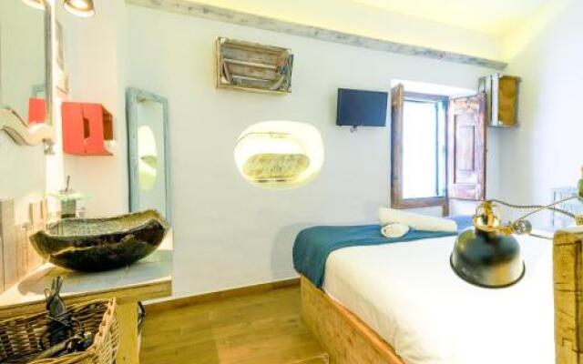 Lovin Book Guesthouse