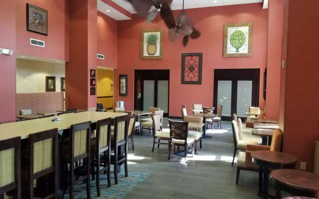 Hampton Inn & Suites Tampa-Wesley Chapel