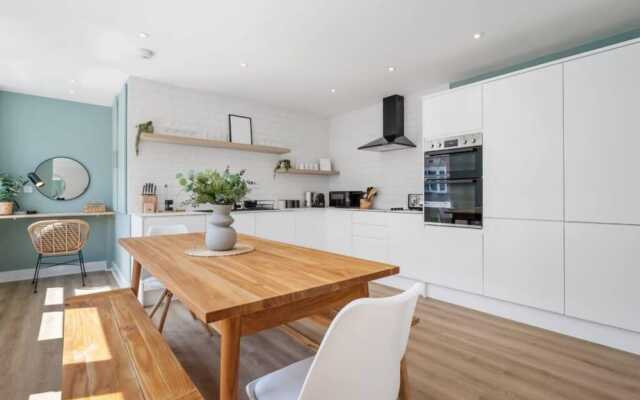Host Apartments Lark Lane Hideaway
