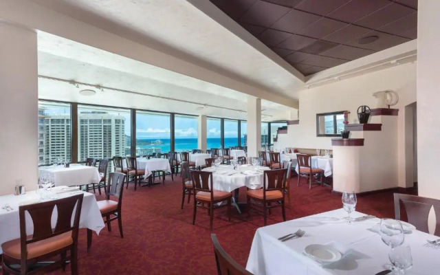 Ilikai Hotel & Luxury Suites