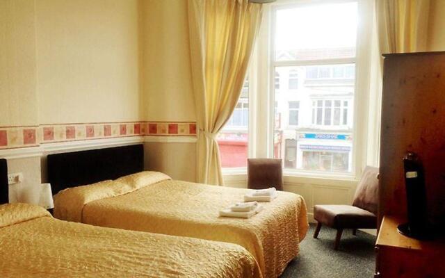 St Elmo Hotel