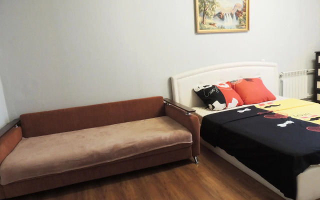 Погостим на проспекте Красной Армии 215