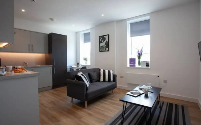 Modern, Stylish 1BR Apartment Nearby AO Arena