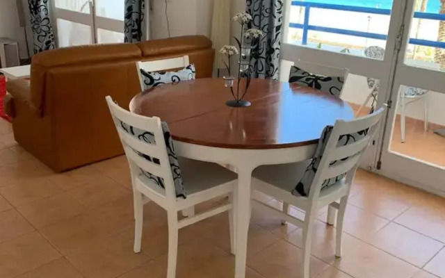 Fabulous Front Line 3-bedroom Apartment in Mojacar