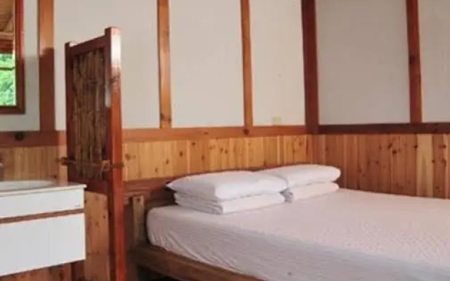Old Five Guesthouse
